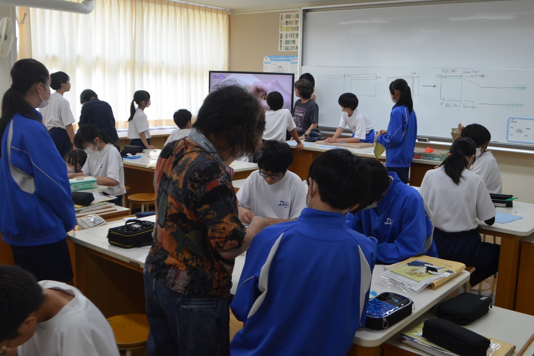 260710 家庭科授業支援(1年生)／中津川市