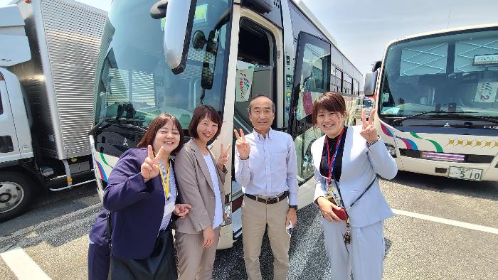 SAで偶然遭遇した蛭川中旧職員の二人