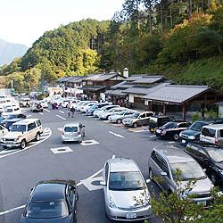 道の駅の駐車場からみた全景画像