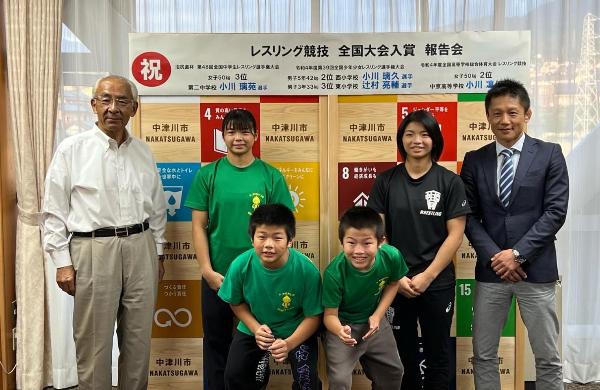 報告会の記念写真
