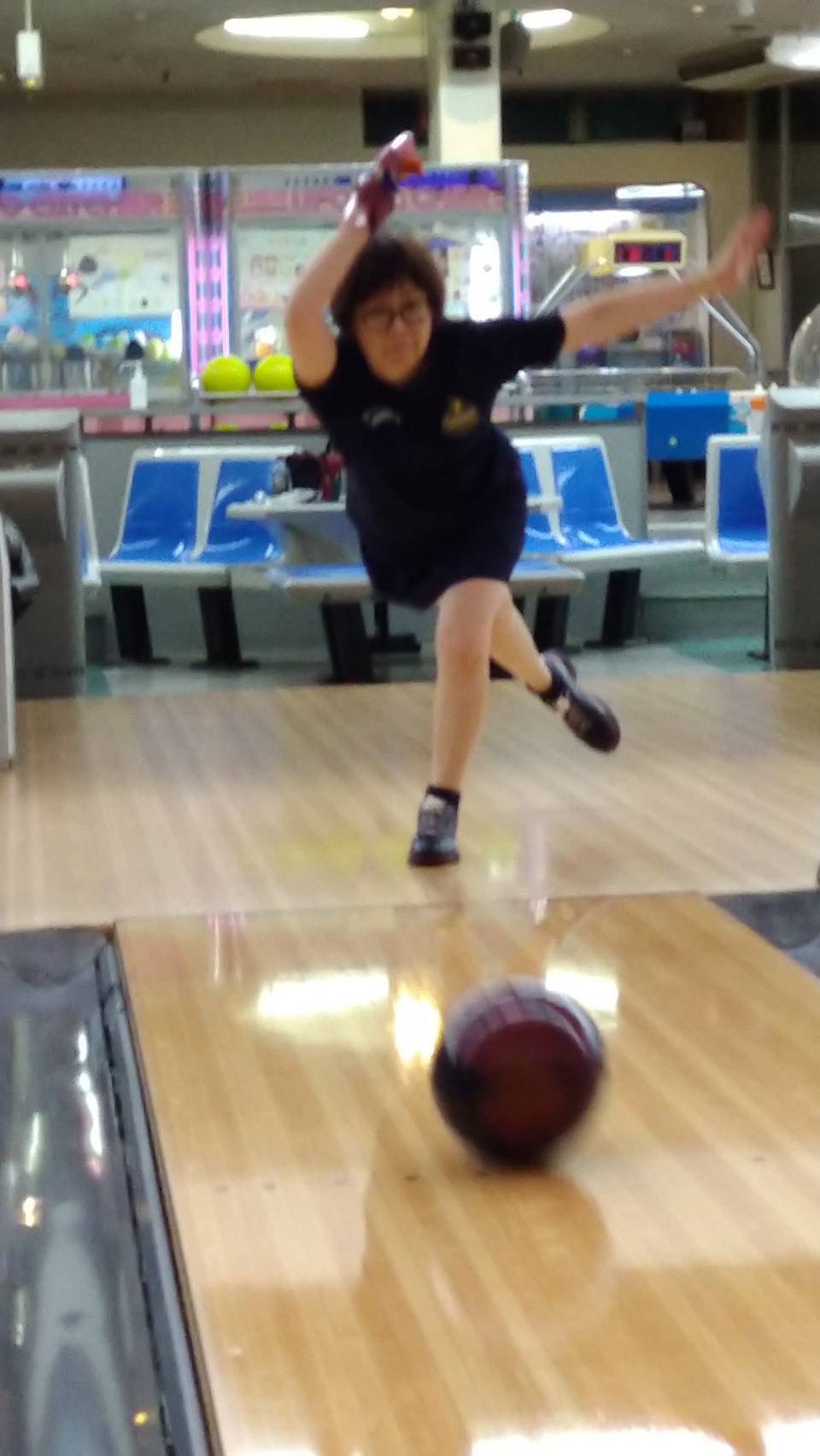 吉村充子さんのボウリング姿