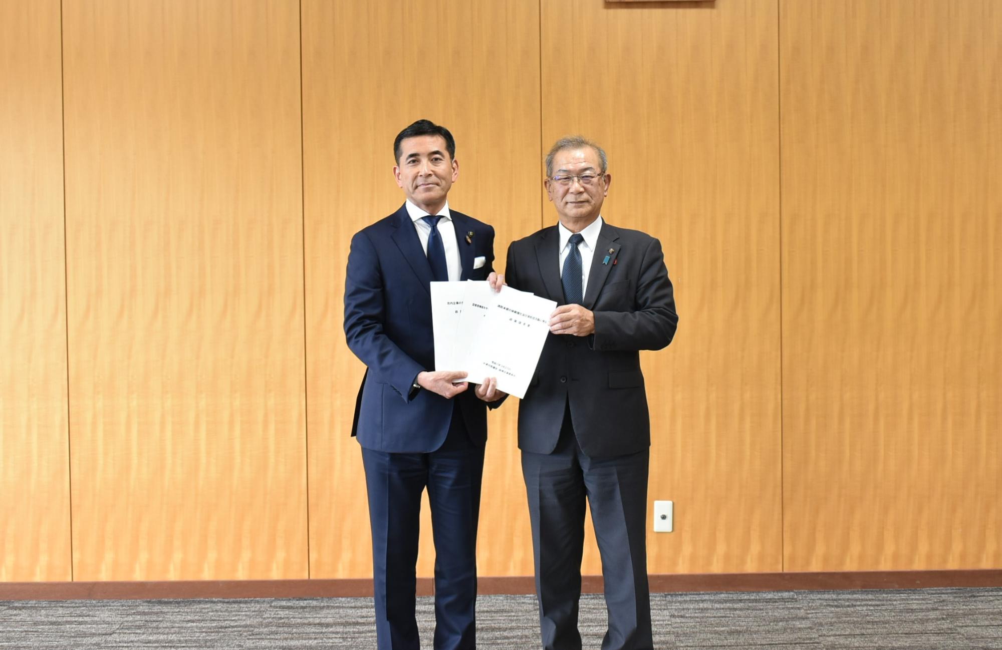 R6市議会政策提言・申入れ