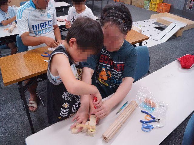持つところの製作.jpg
