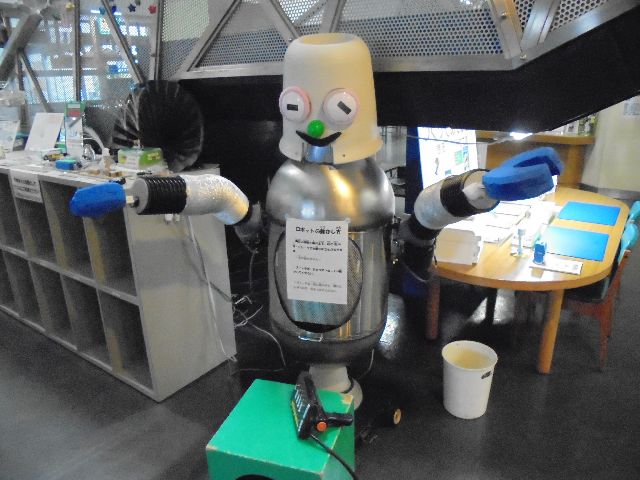 中型ロボット