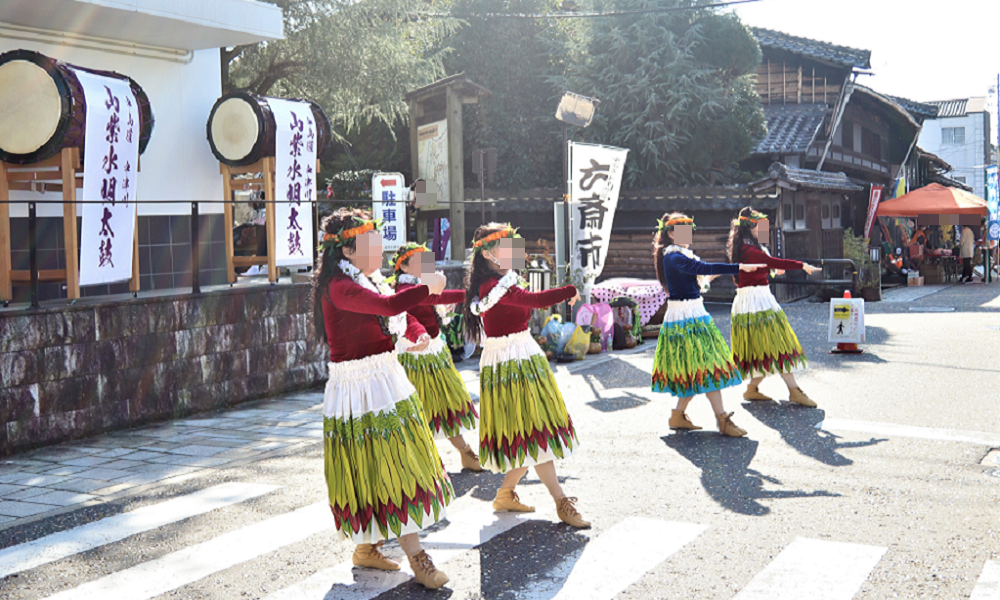 当館前 イベント フラ
