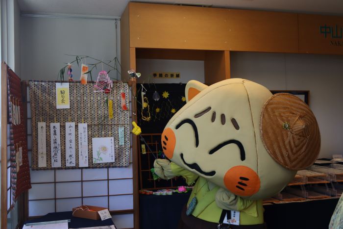 にゃかつがわ君と短冊
