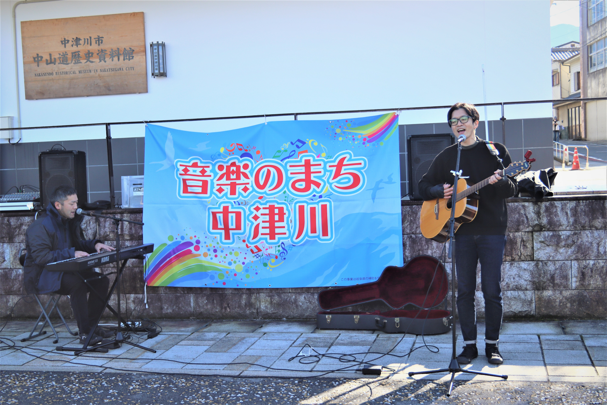 六斎市の様子 カナディアンクラブ1