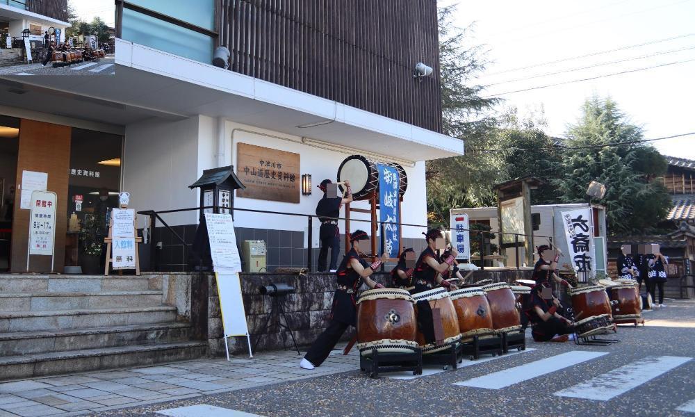 当館前 イベント 太鼓