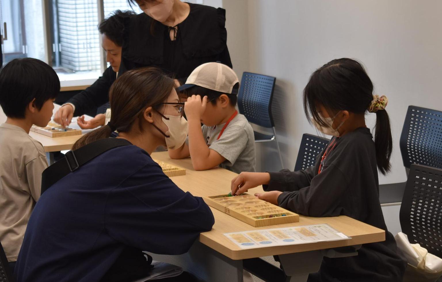 ねんりんピック岐阜2025中津川市大会マンカラふれあいレク大会の様子