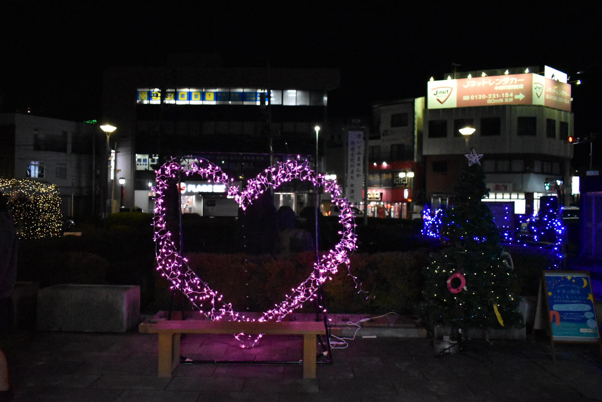 ハート型のイルミネーション