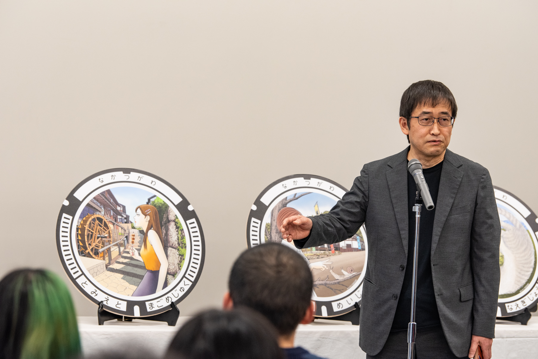 デザインについて語る伊藤氏