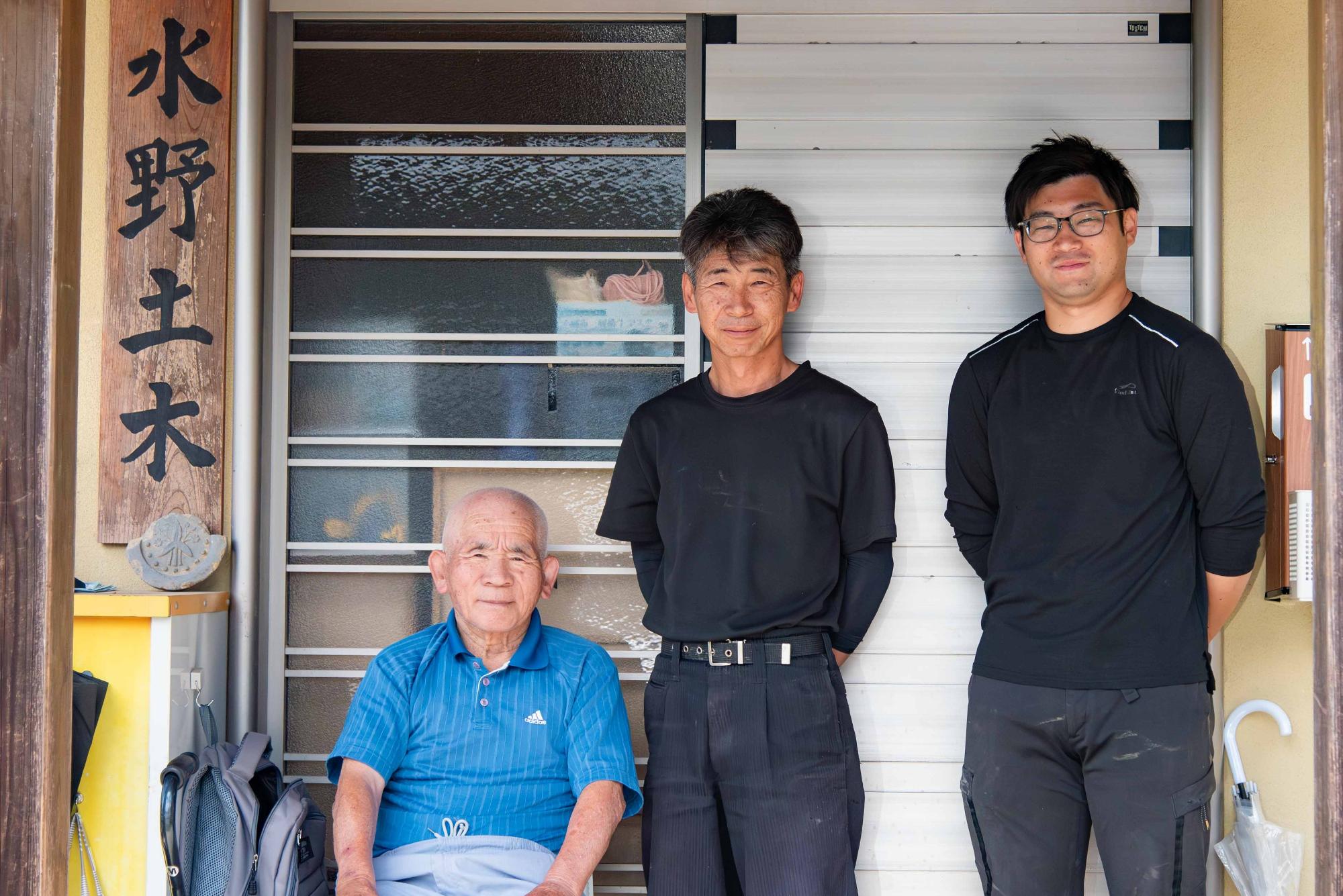 苗木城跡の修復を担う水野土木さん