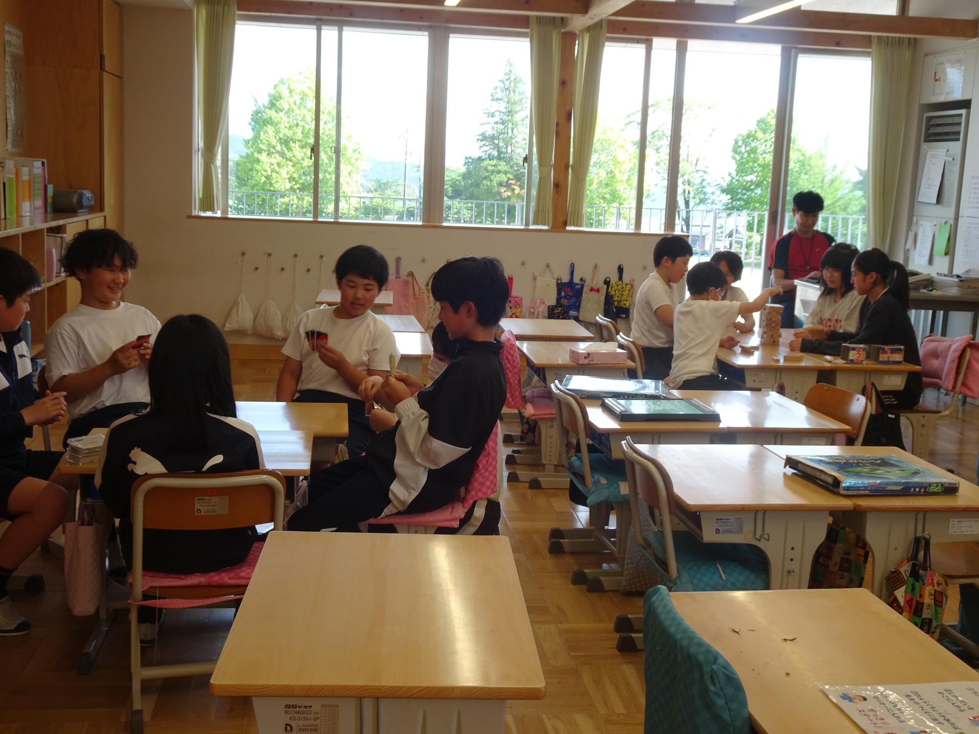 室内遊びクラブ