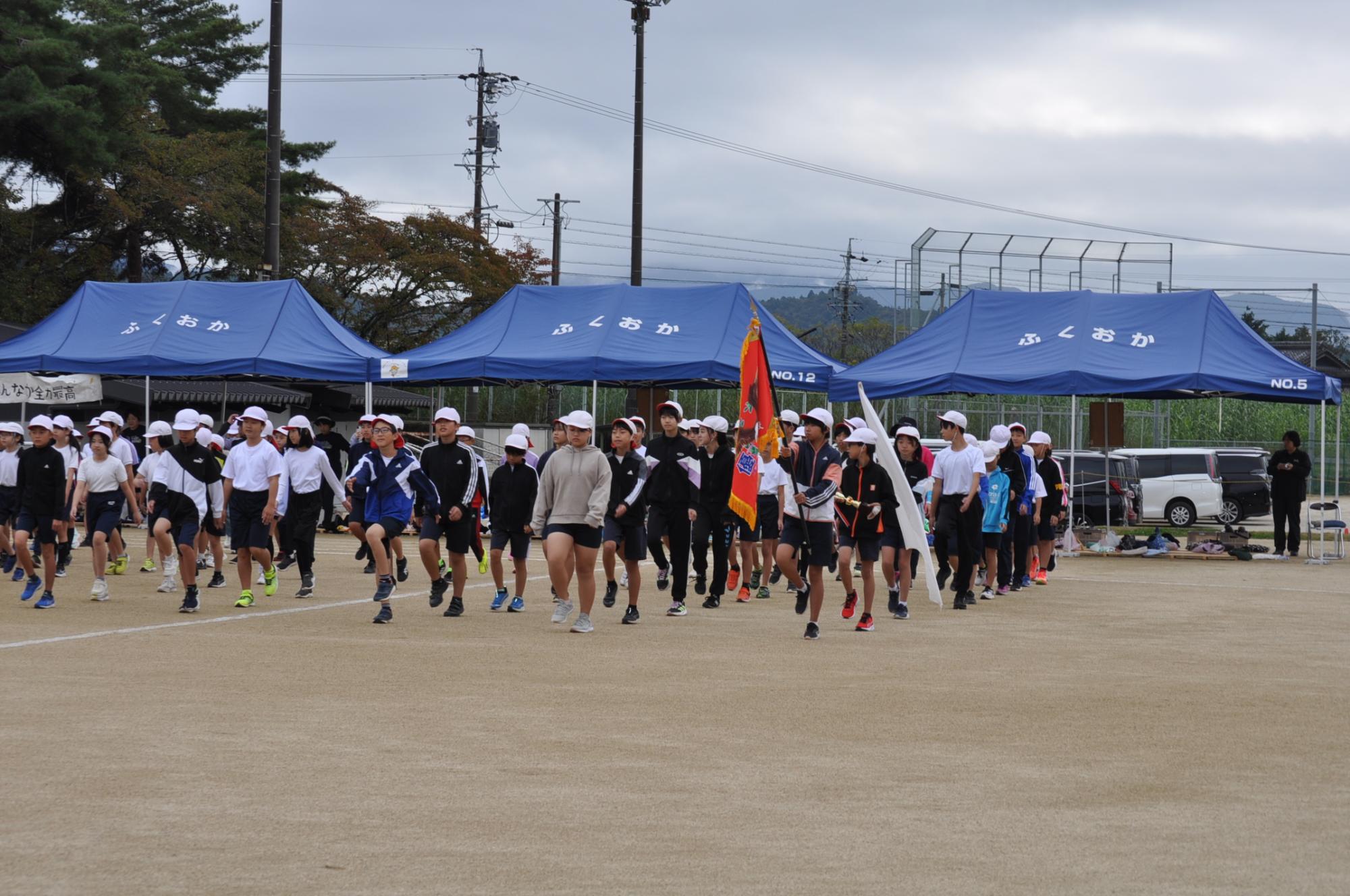 運動会入場行進