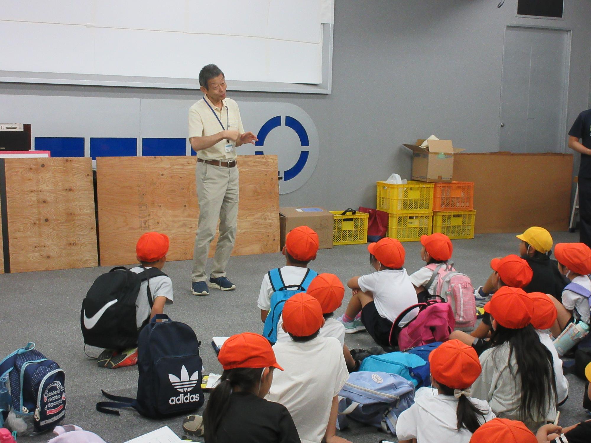 科学館長さんの話