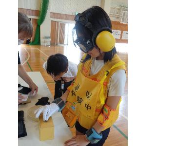 財布からお金を取り出すと・・・