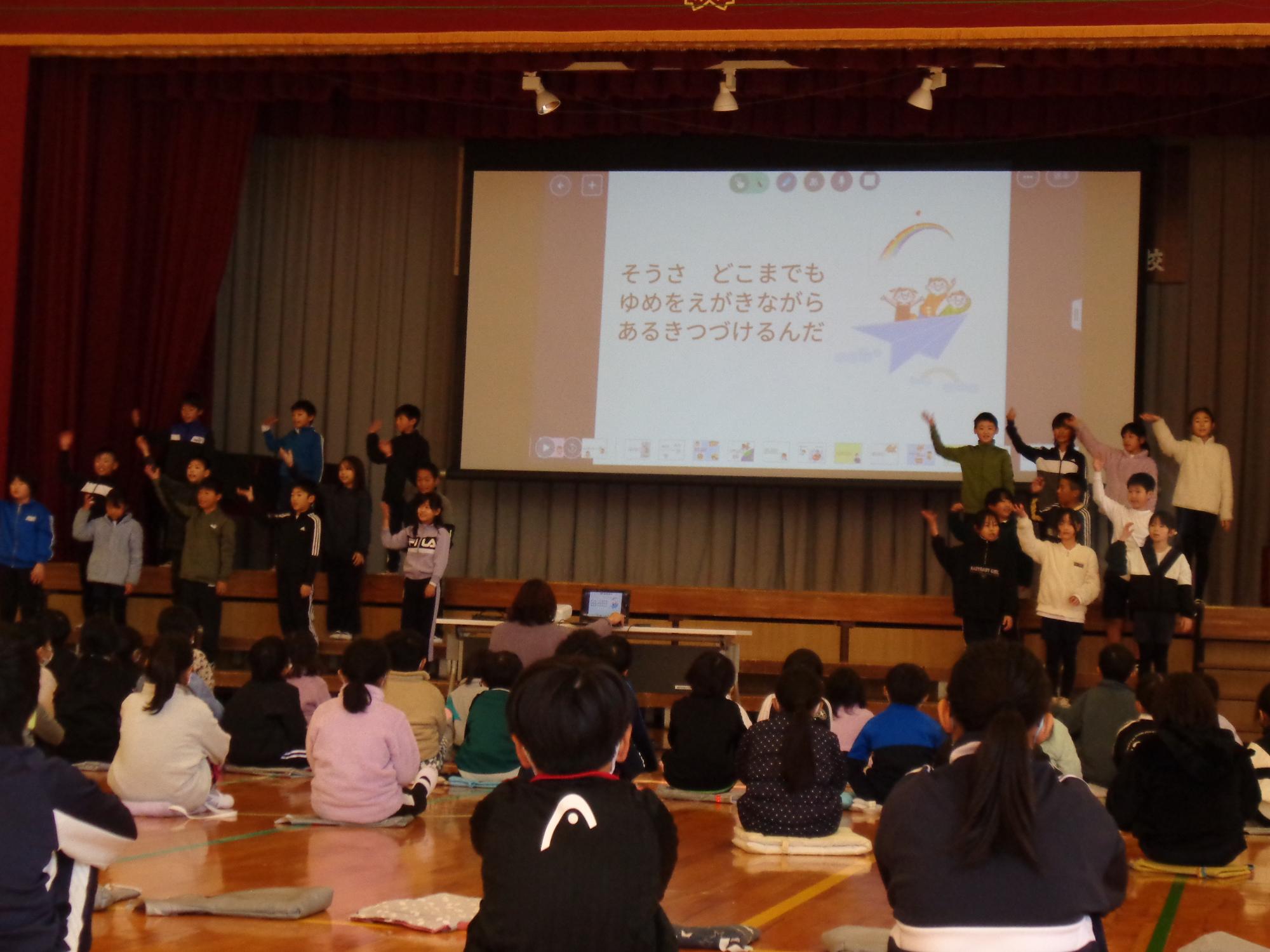 手話付きで歌をうたいます