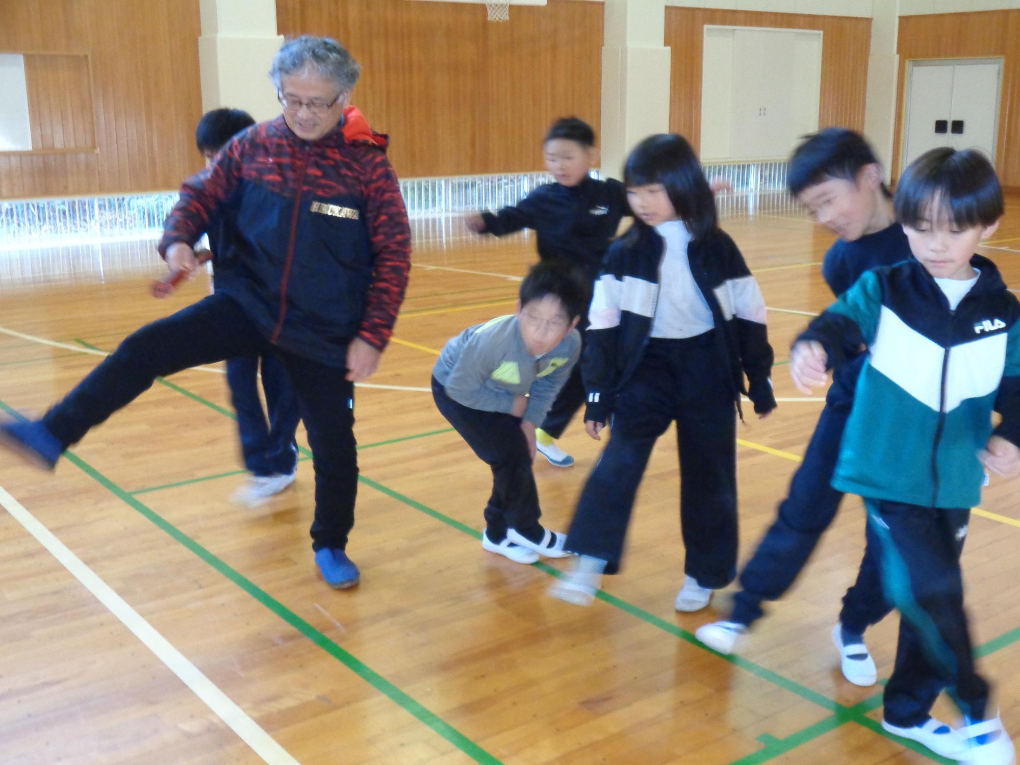 てんつくてんつく