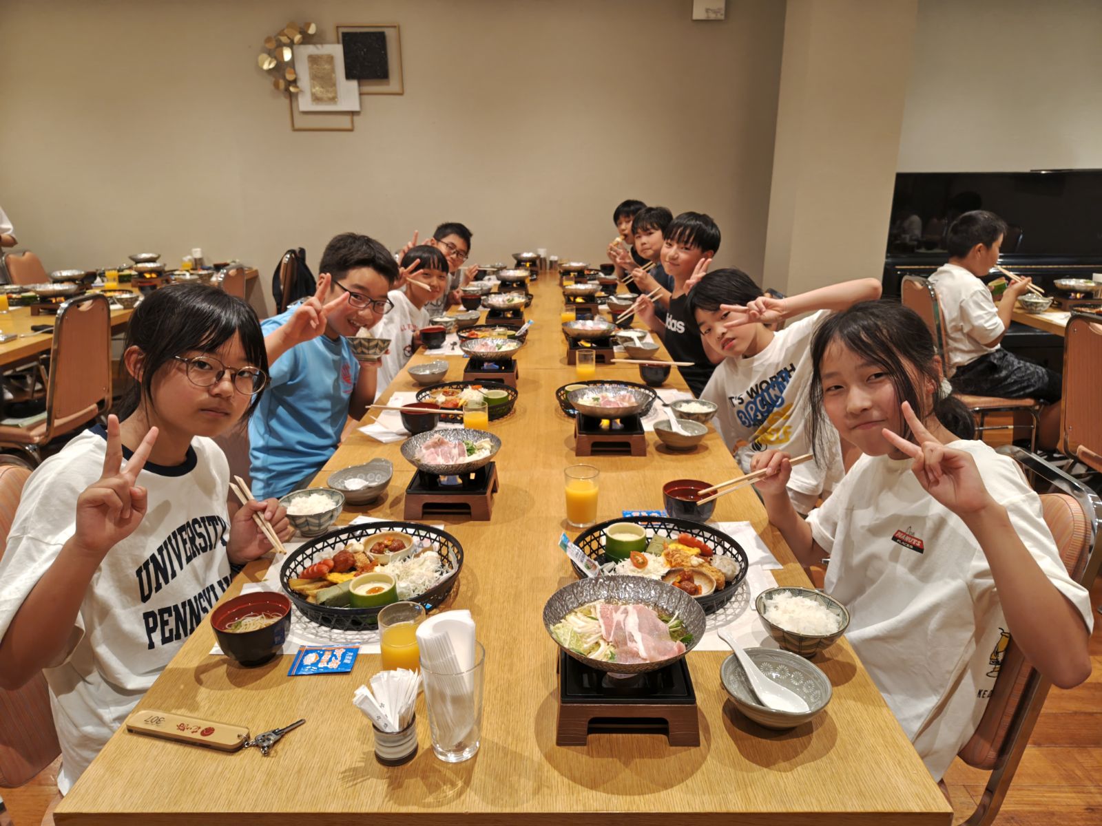ホテルで夕食