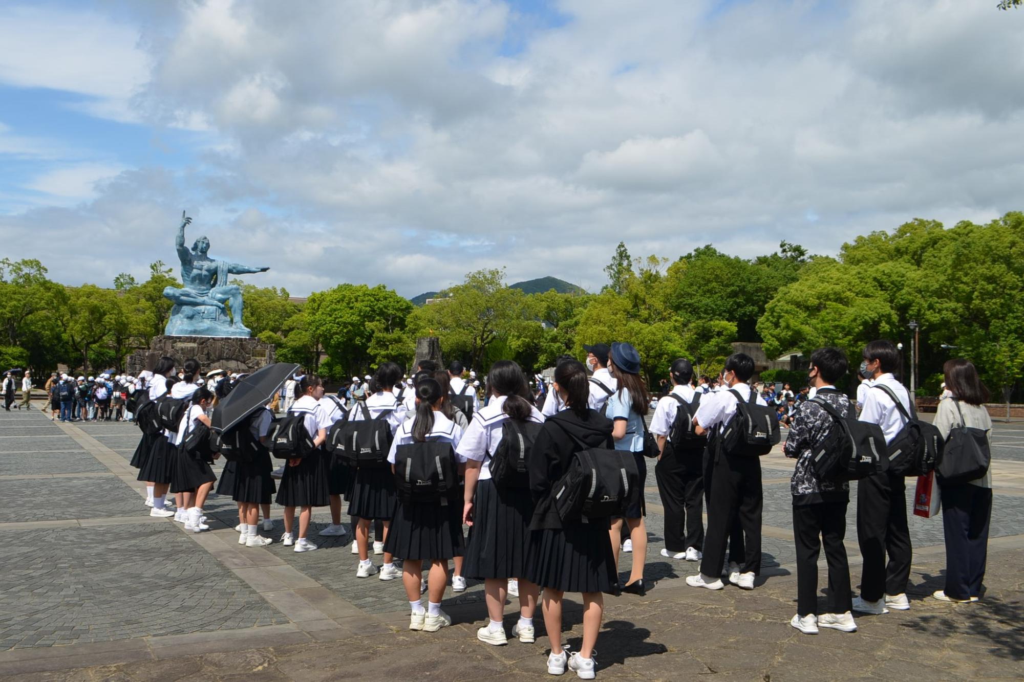 長崎平和公園での活動