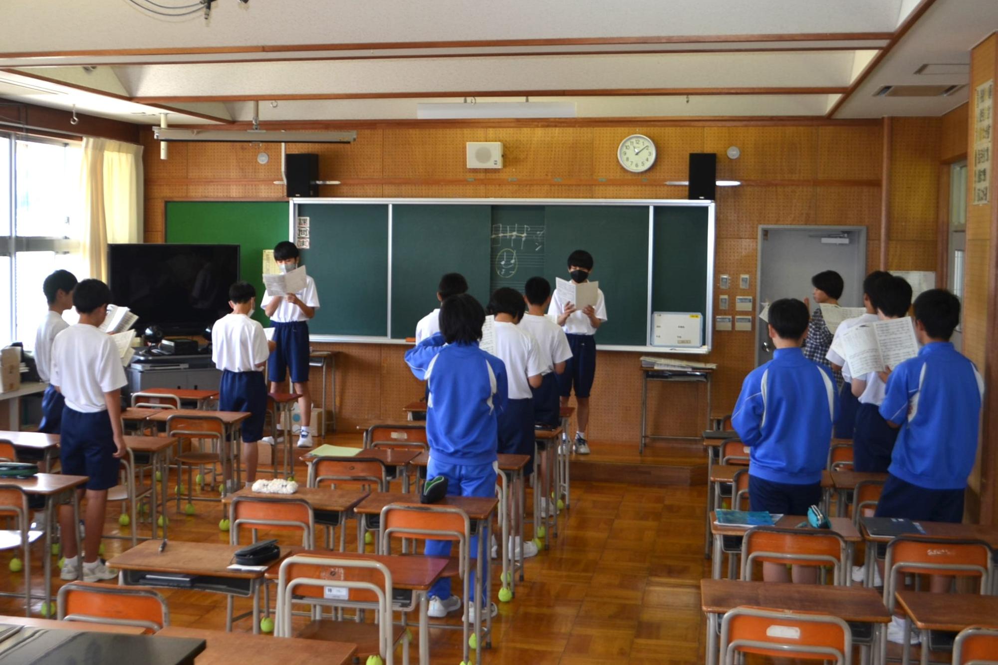 3年生の音楽 男声パート練習