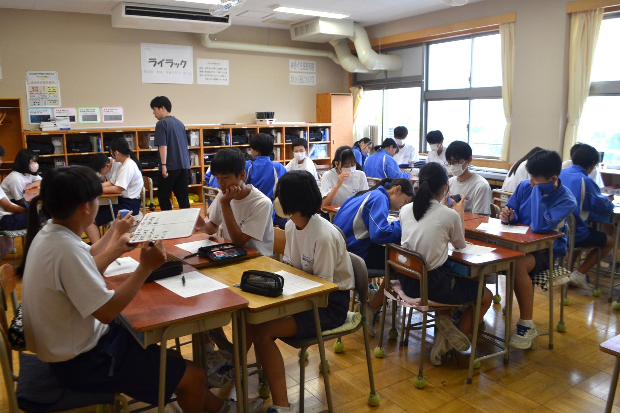 3年生の意見交流の様子
