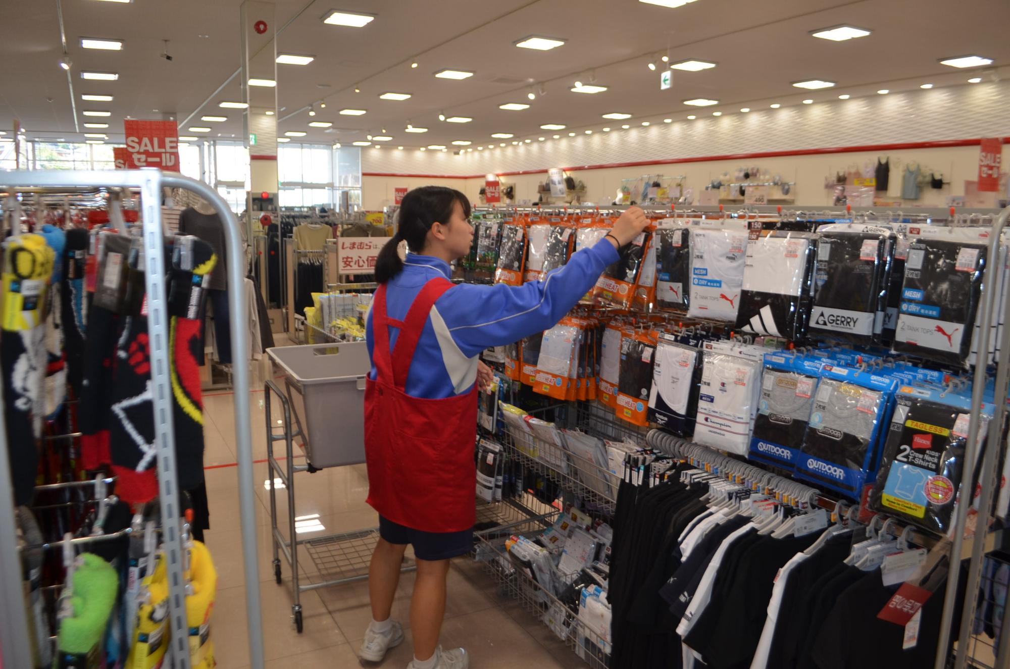洋服店職場体験の様子
