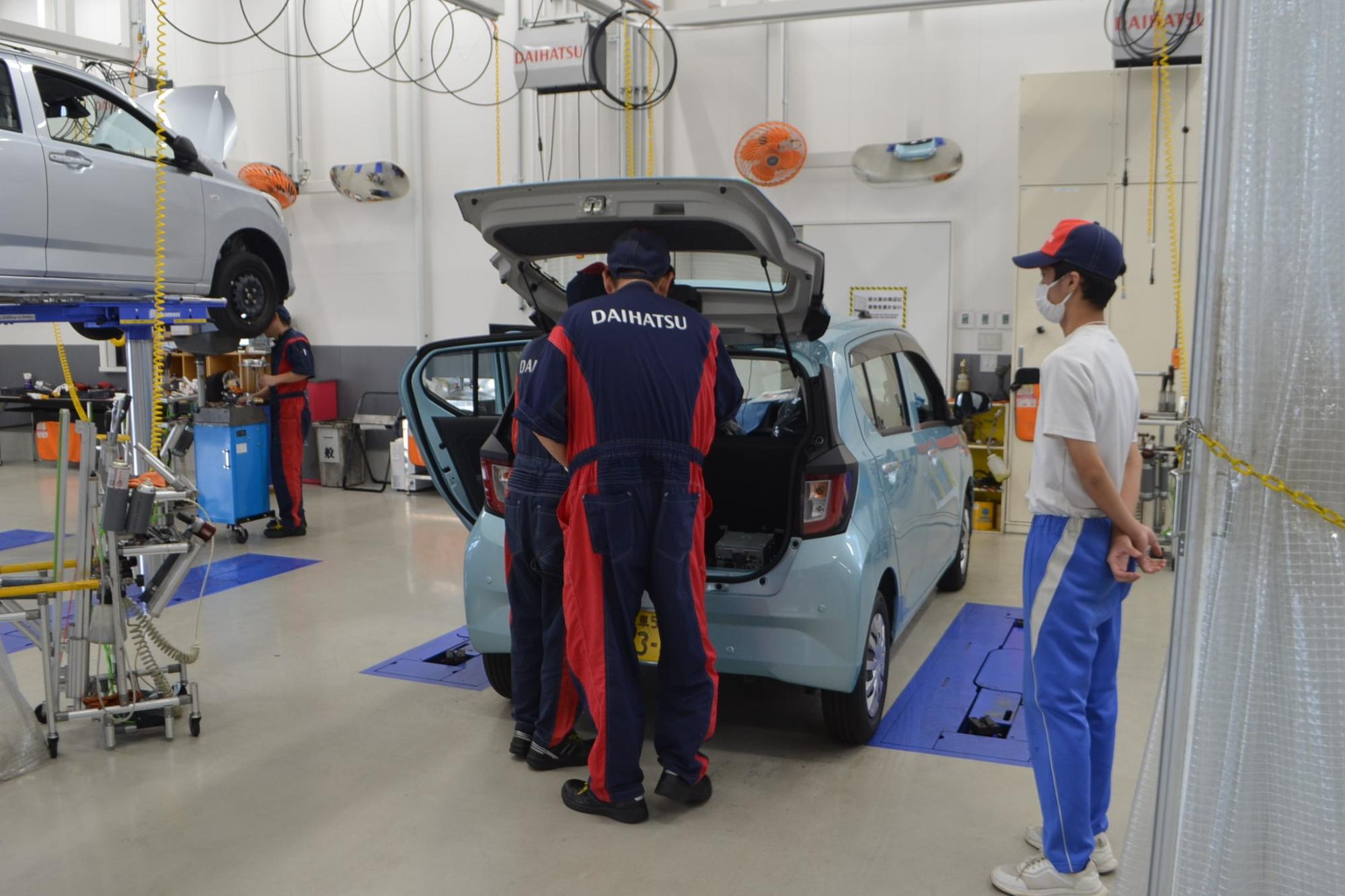 自動車ディーラーでの体験