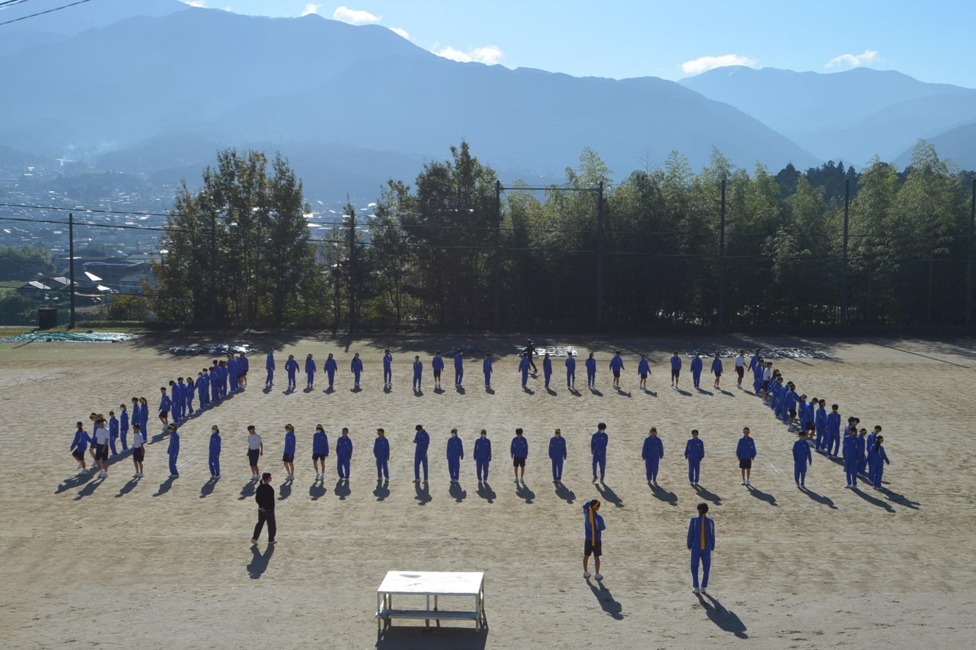 黄団の集団行動練習