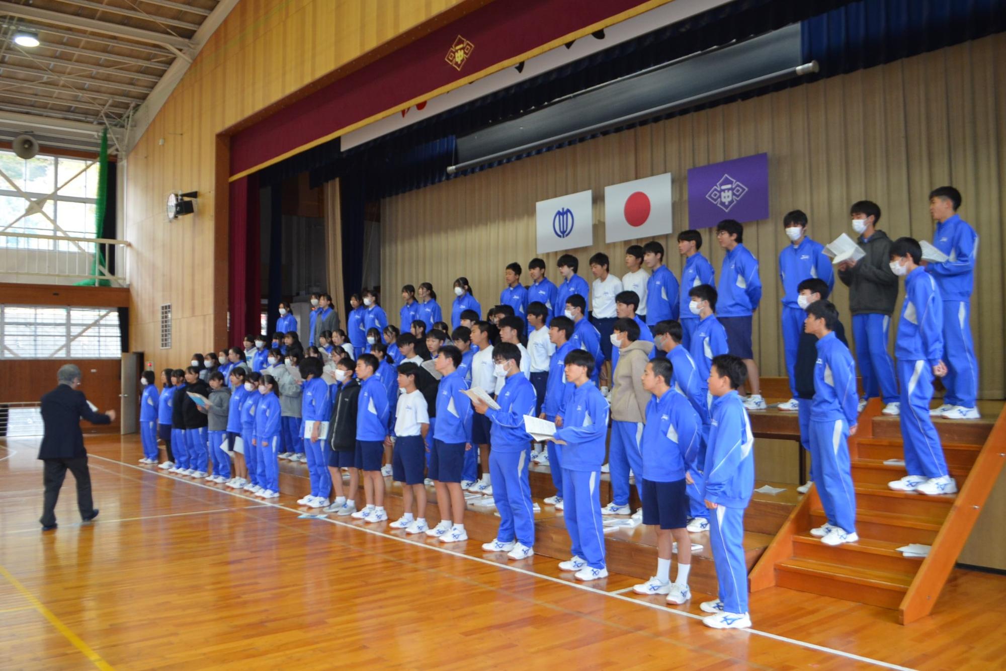 勢いのこもった合唱