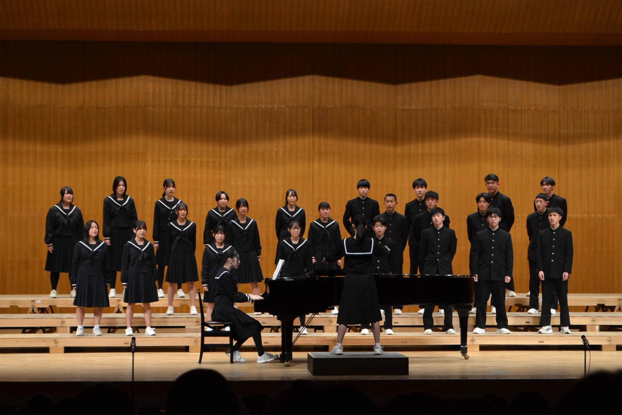 3B合唱曲「虹」