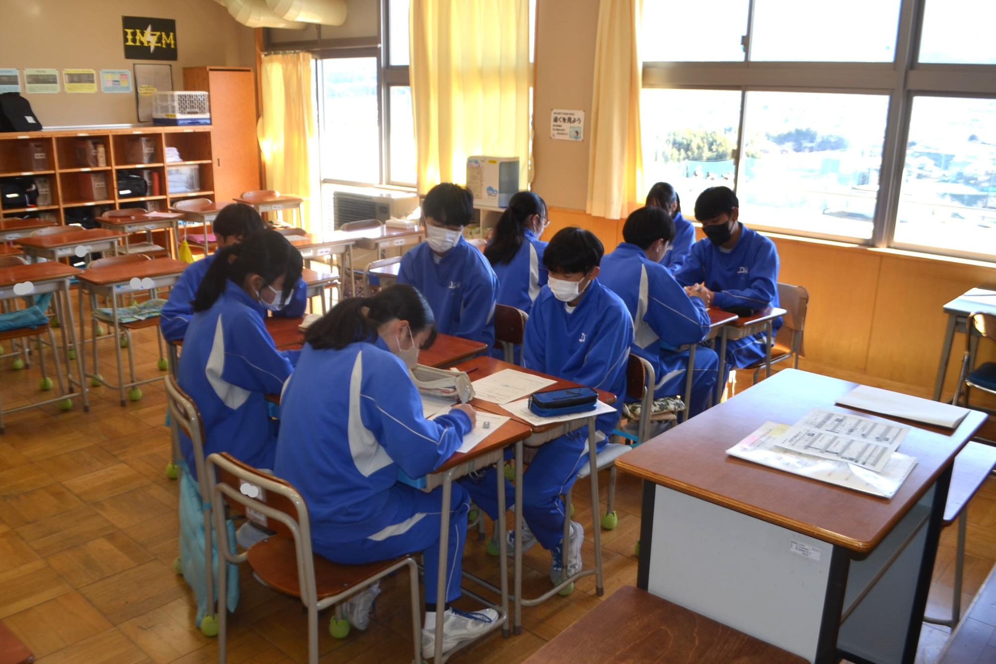 生徒の話し合い