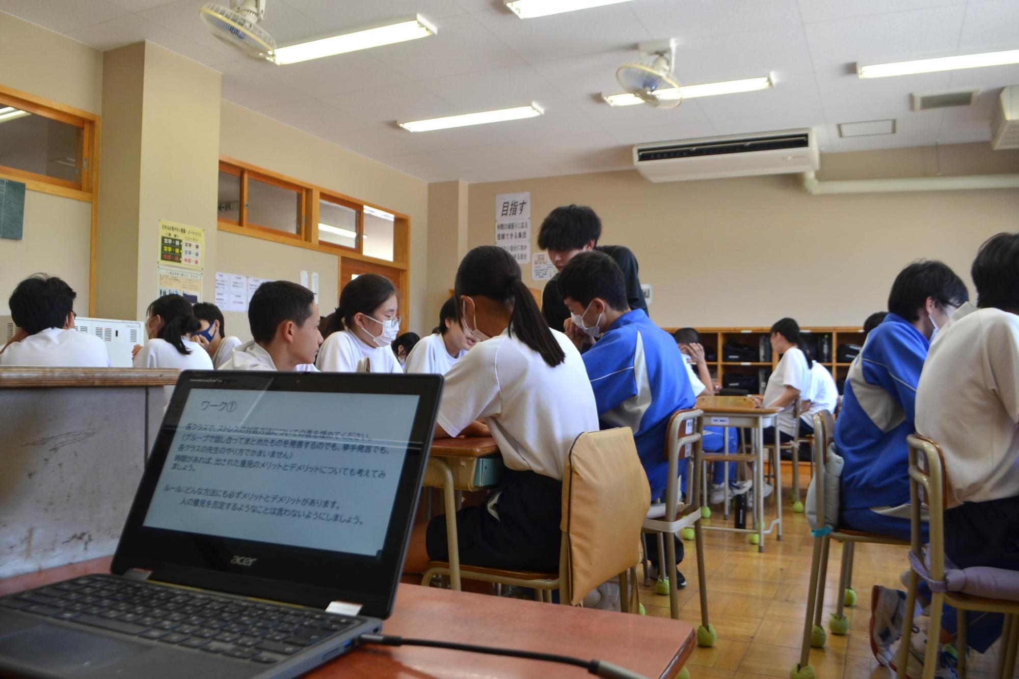 260715 スクールカウンセラーによる講話／中津川市