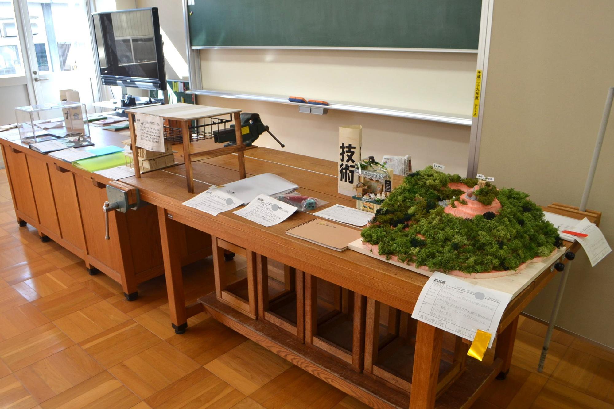木工作品など