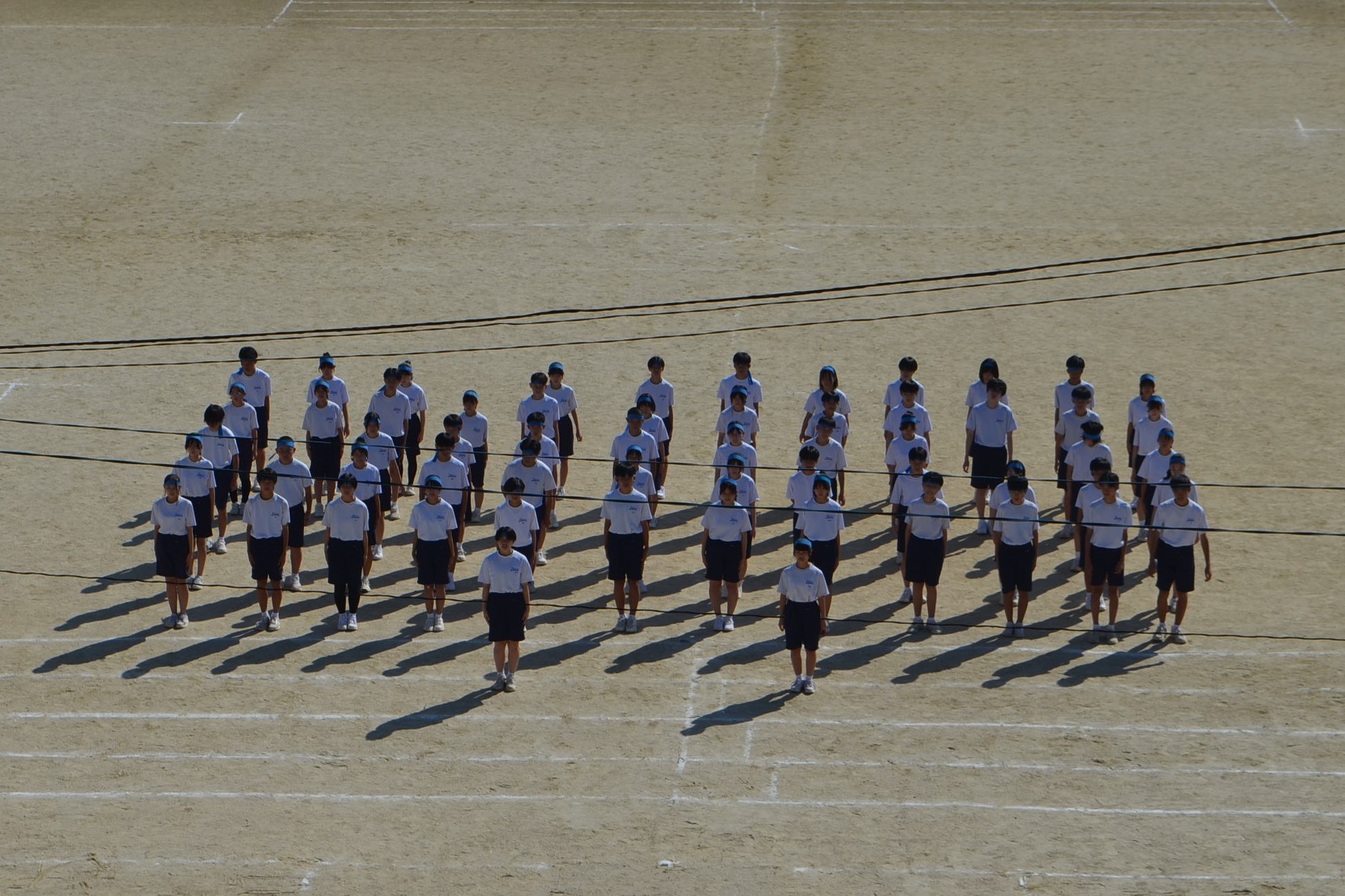 青団の集団行動