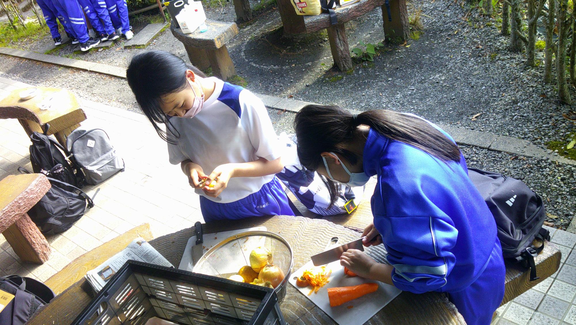 カレー作りの様子
