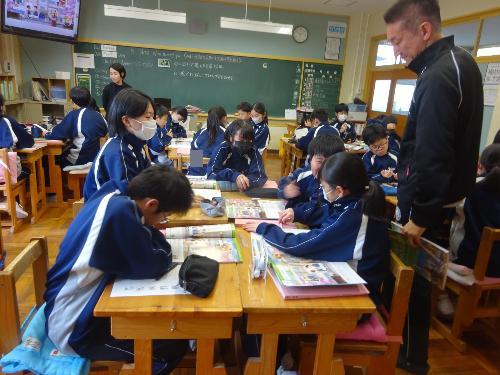 グループでの学習の様子