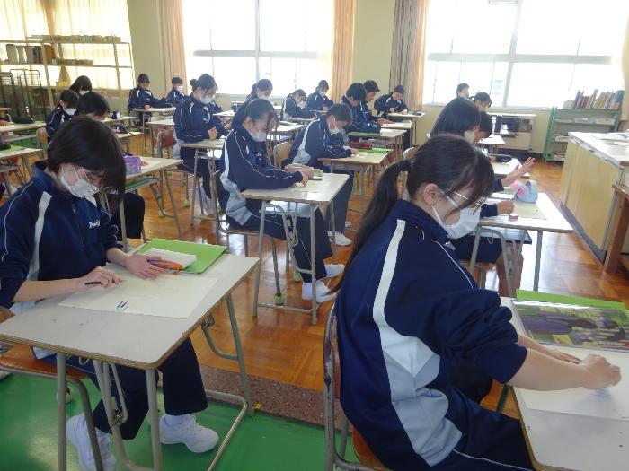 美術室の生徒たち