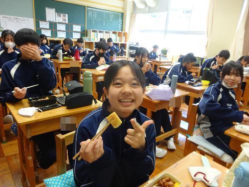 2Aの最初に撮った一人の女子が目立つ写真