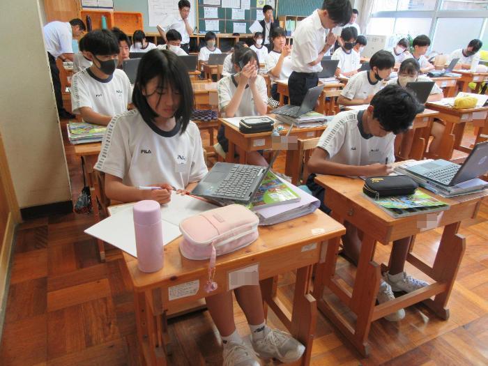 社会科の授業の様子