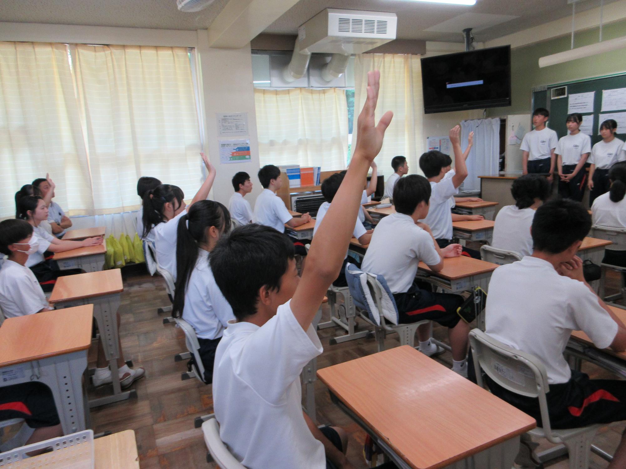 夏休み前の授業参観でBRUSH UP!／中津川市