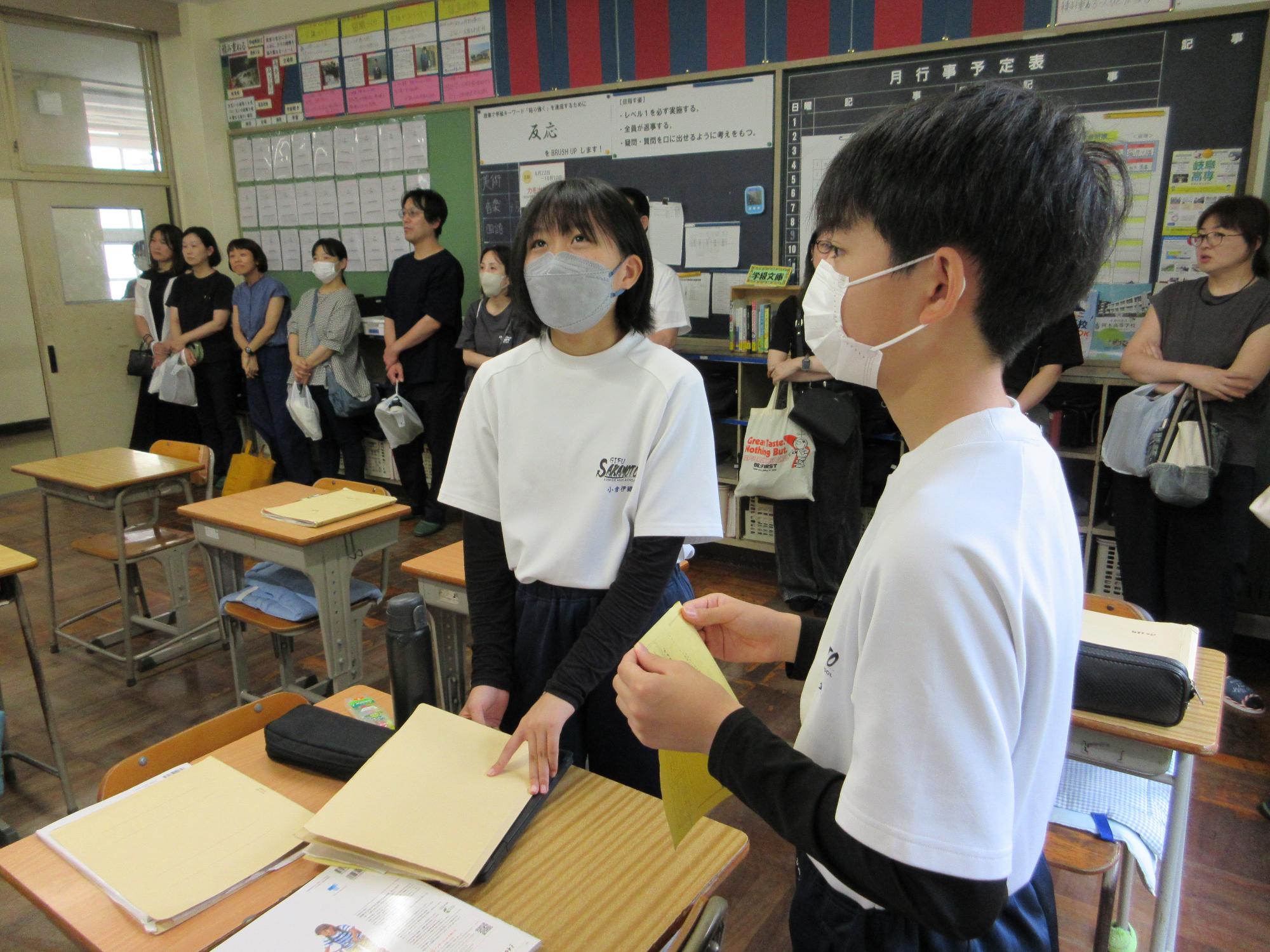 夏休み前の授業参観でBRUSH UP!／中津川市