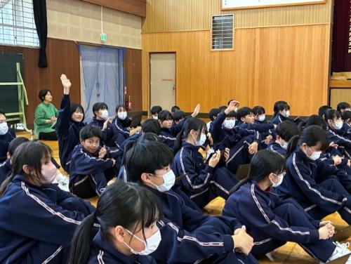 1年生も挙手して