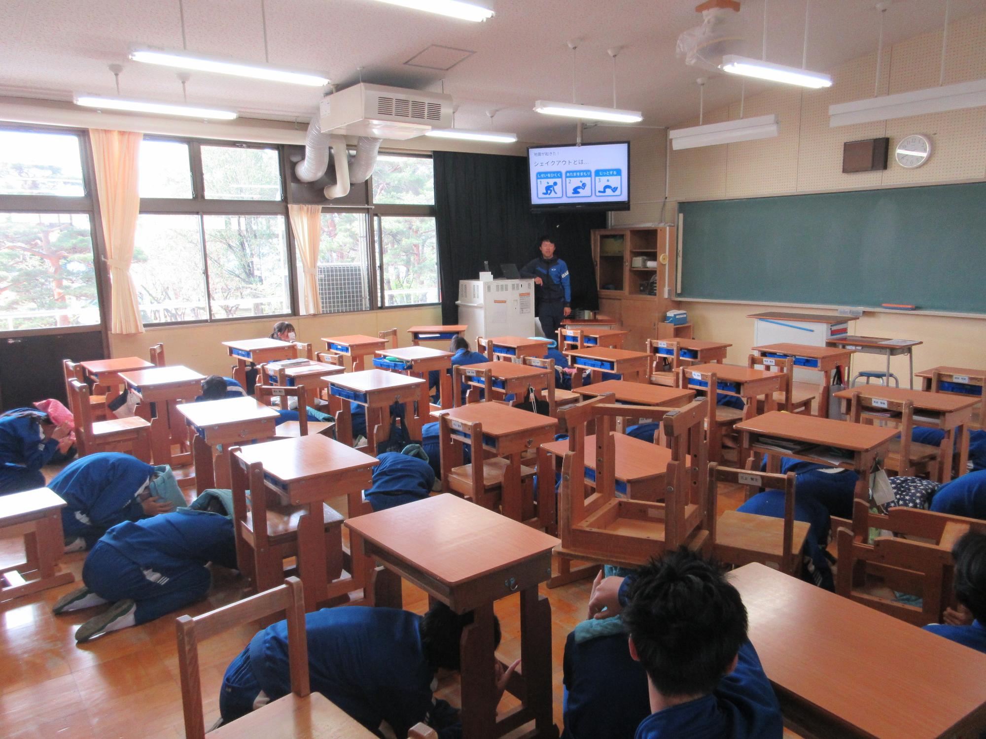 地震を想定した学習