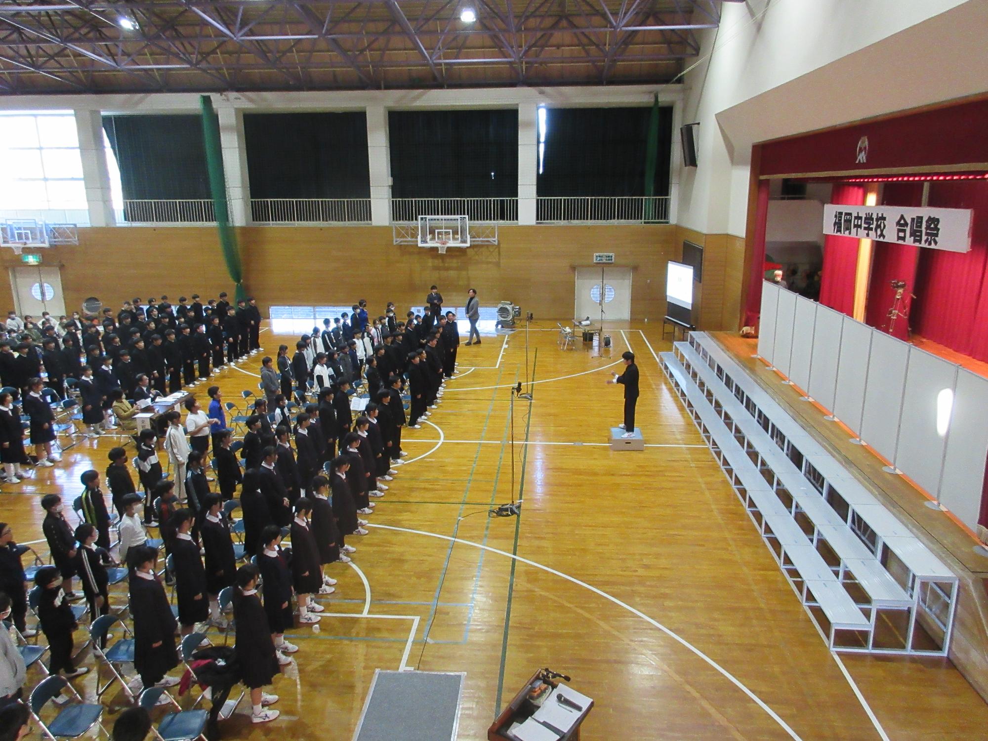 全校合唱の様子