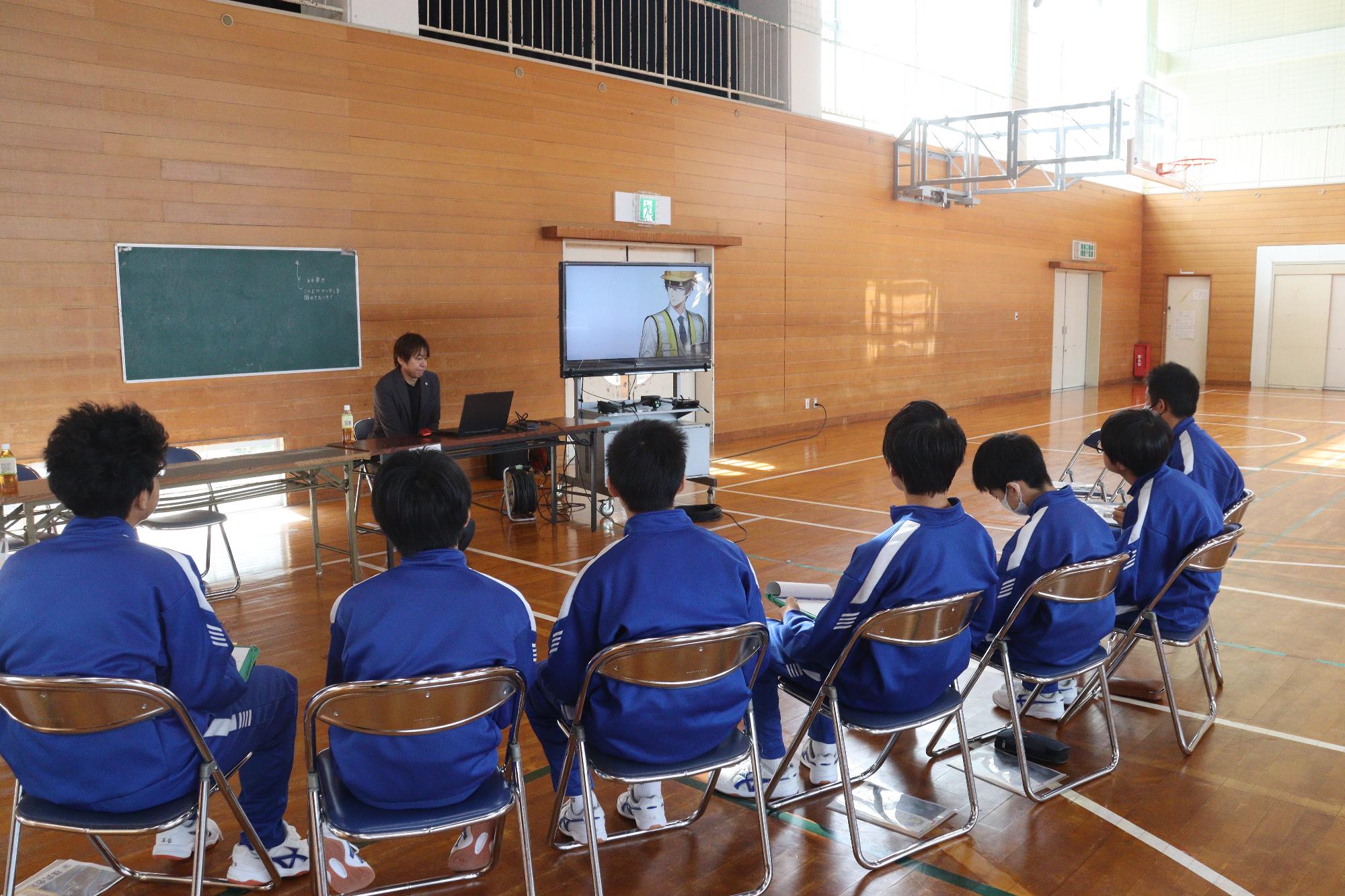 鳴海組説明の様子