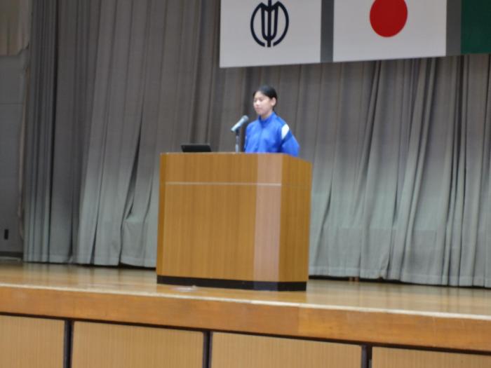 Ⅱ期の目標について話をする生徒会長