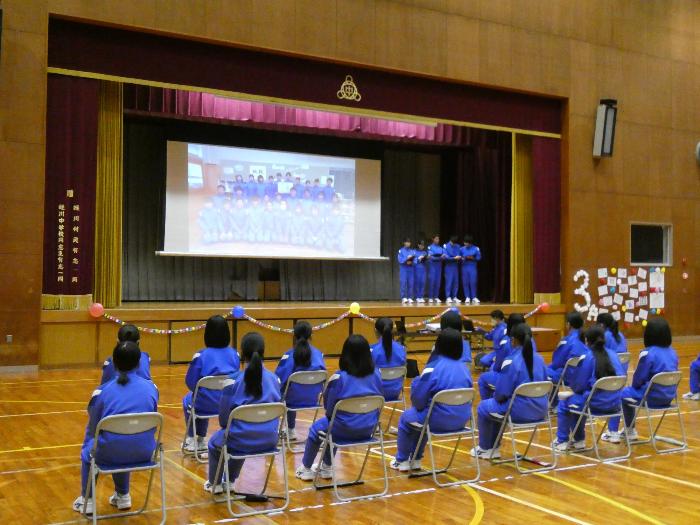 オープニング動画を見る3年生