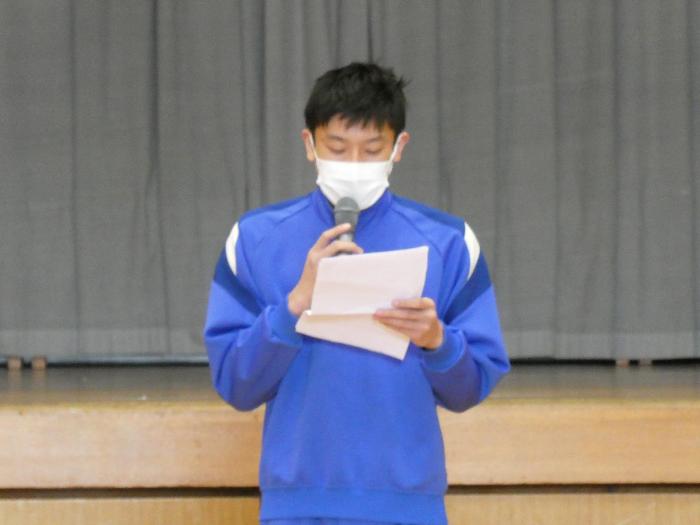 これからの決意を述べる実行委員