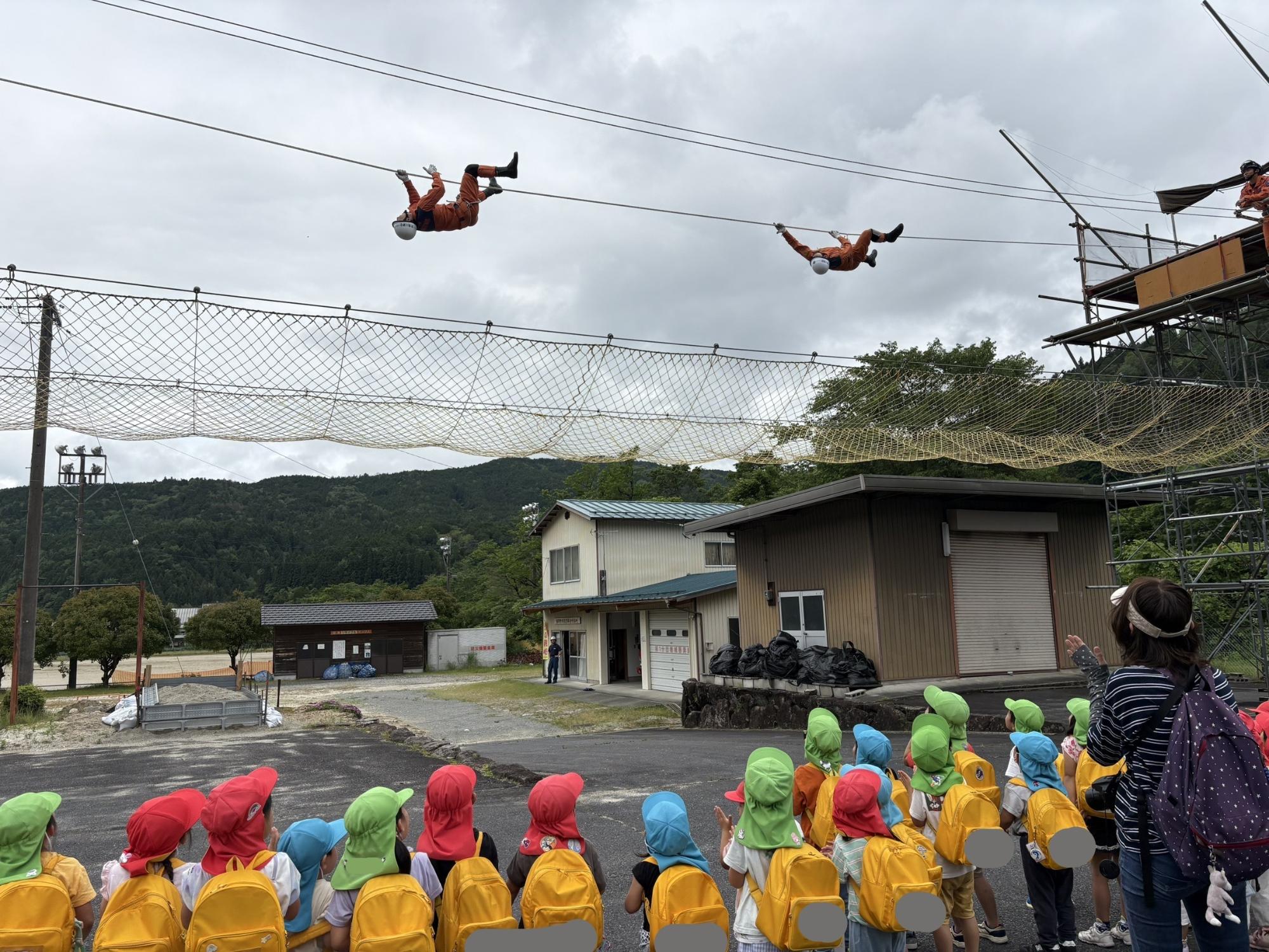 訓練を見せてもらいました。